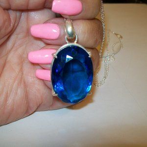 DARK BLUE TOPAZ PENDANT